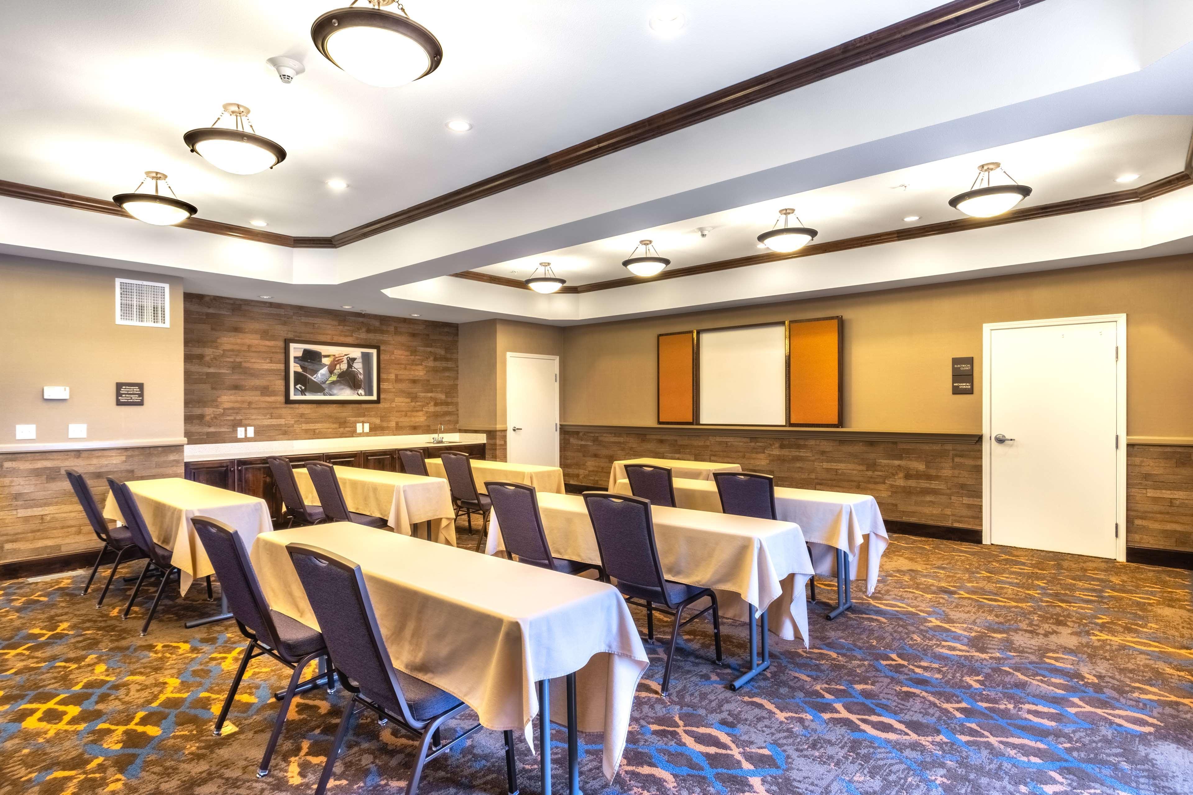 Hampton Inn Laramie Exterior photo