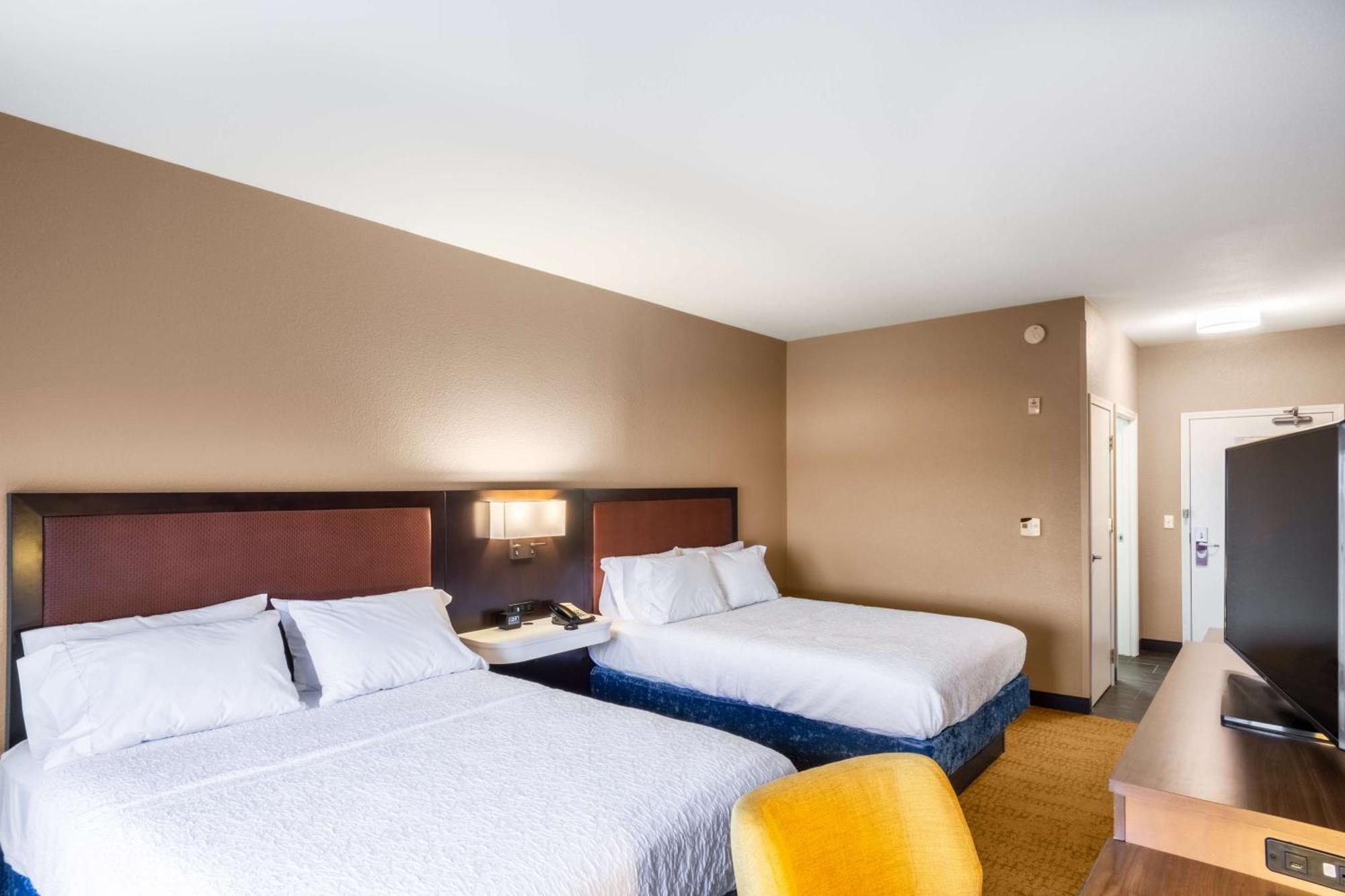 Hampton Inn Laramie Exterior photo