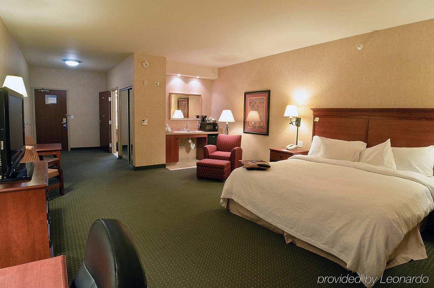 Hampton Inn Laramie Exterior photo
