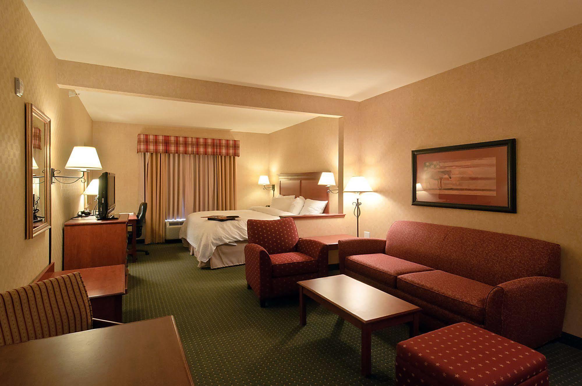 Hampton Inn Laramie Exterior photo