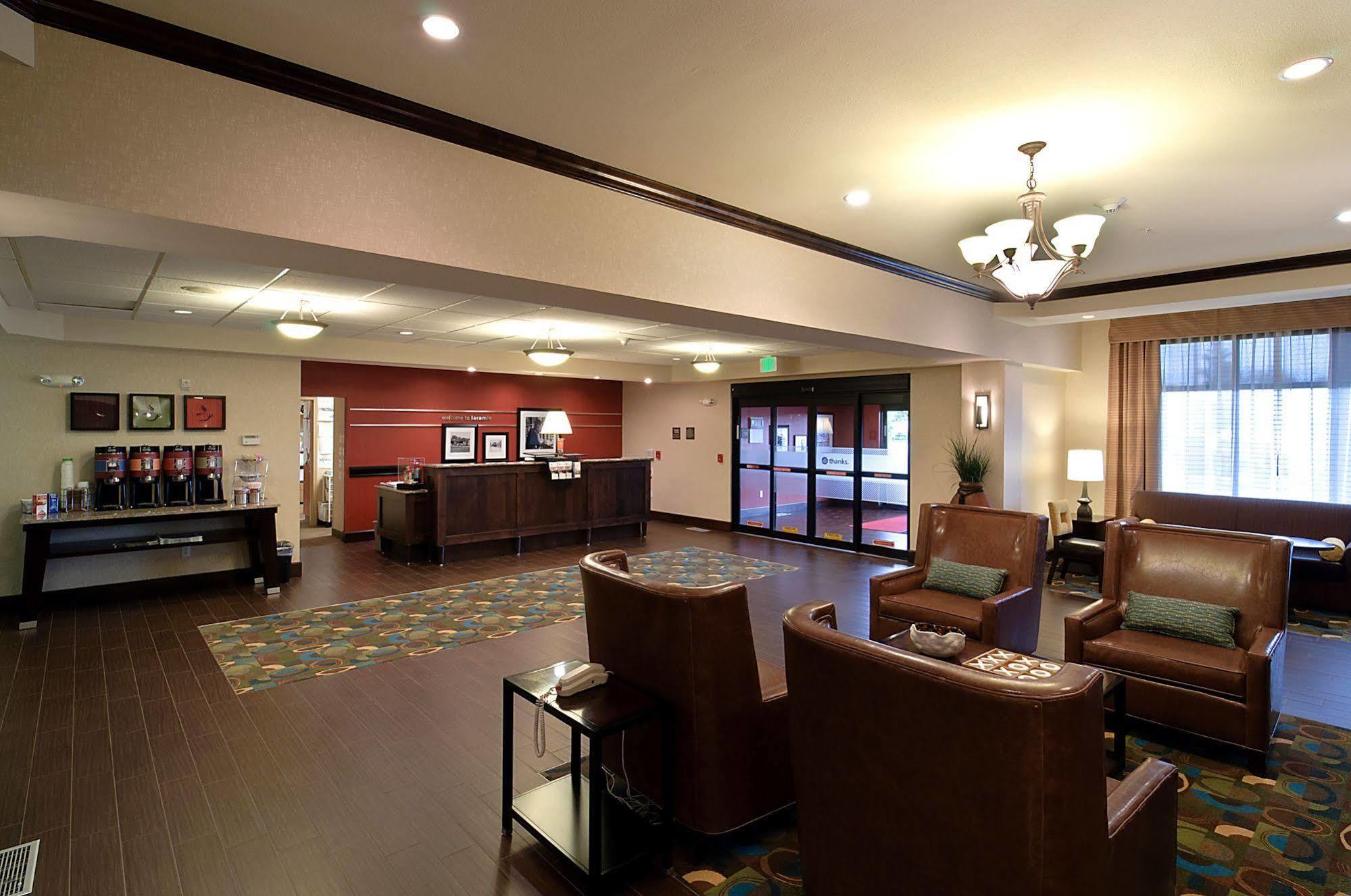 Hampton Inn Laramie Exterior photo