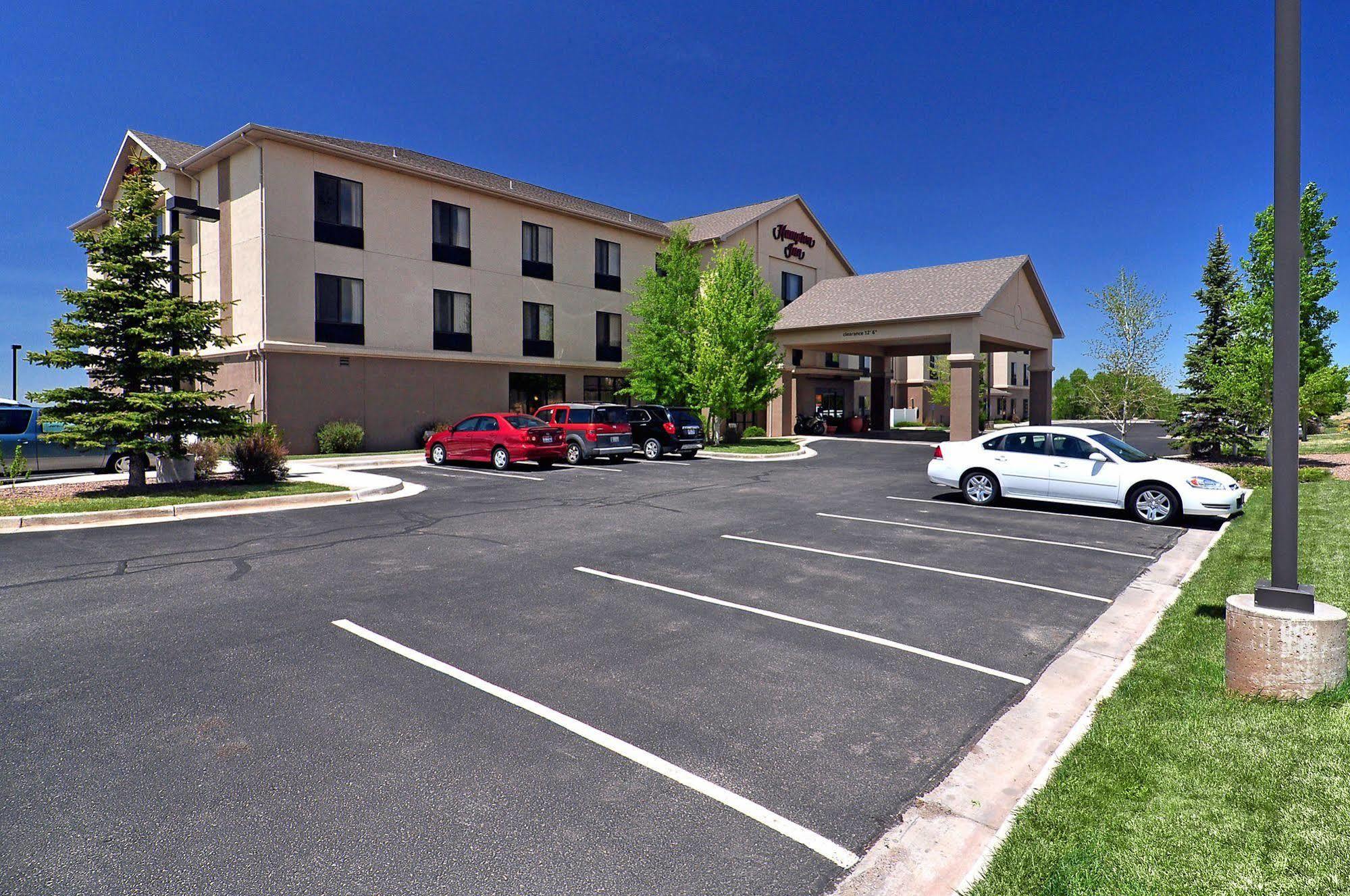 Hampton Inn Laramie Exterior photo